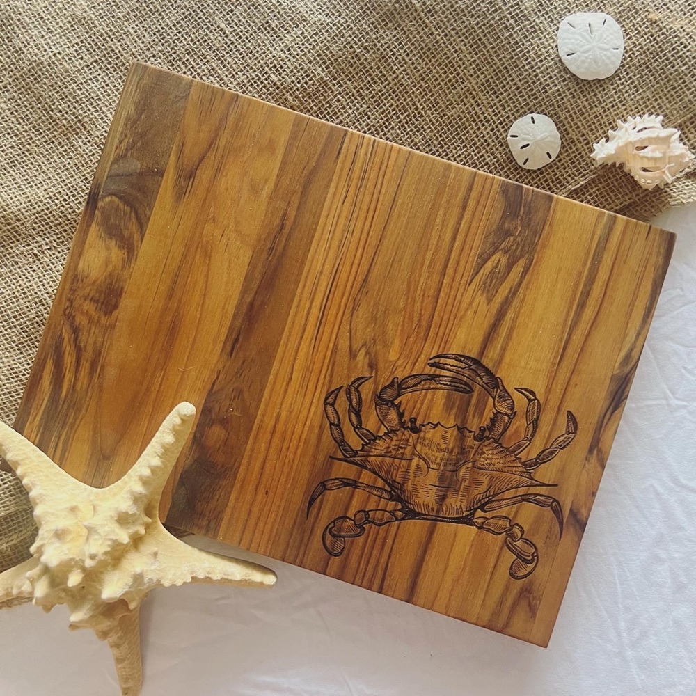 16” Teak Cutting Board - Blue Crab